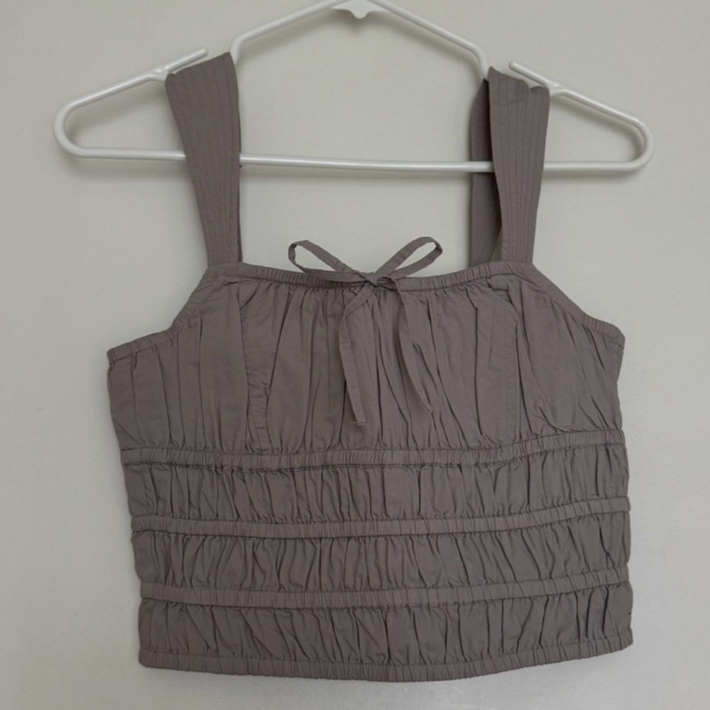 Aritzia taupe coloured martine crop top